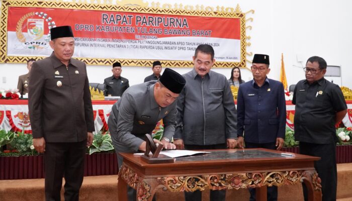DPRD Tubaba Gelar Rapat Paripurna Dalam Rangka Pembicaraan Tingkat II Raperda Pertanggungjawaban APBD 2024