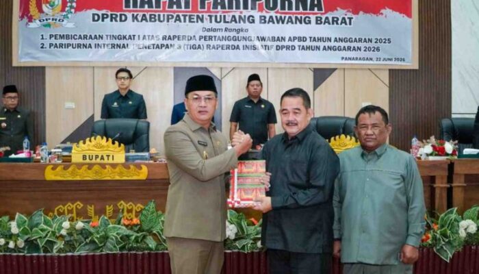 DPRD Tubaba Gelar Paripurna Pembicaraan Tingkat 1 Raperda APBD TA.2025 dan Penetapan Tiga Raperda Inisiatif DPRD