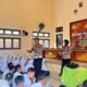 Tingkatkan Keselamatan Berlalu lintas, Satlantas Polres Tubaba Laksanakan Program Police Goes To School di SMAN 1 Tumijajar
